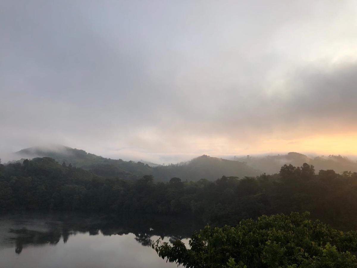 Lake Lyantonde Eco Campsite Original Fort Portal Екстериор снимка