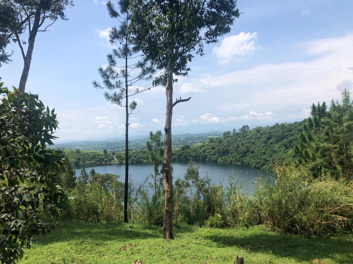 Lake Lyantonde Eco Campsite Original Fort Portal Екстериор снимка